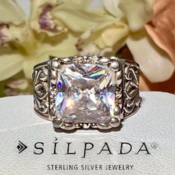 Retired Silpada Uptown Ring Large Cushion Cut Statement Ring 925 Sterling Silver - Picture 1 of 15